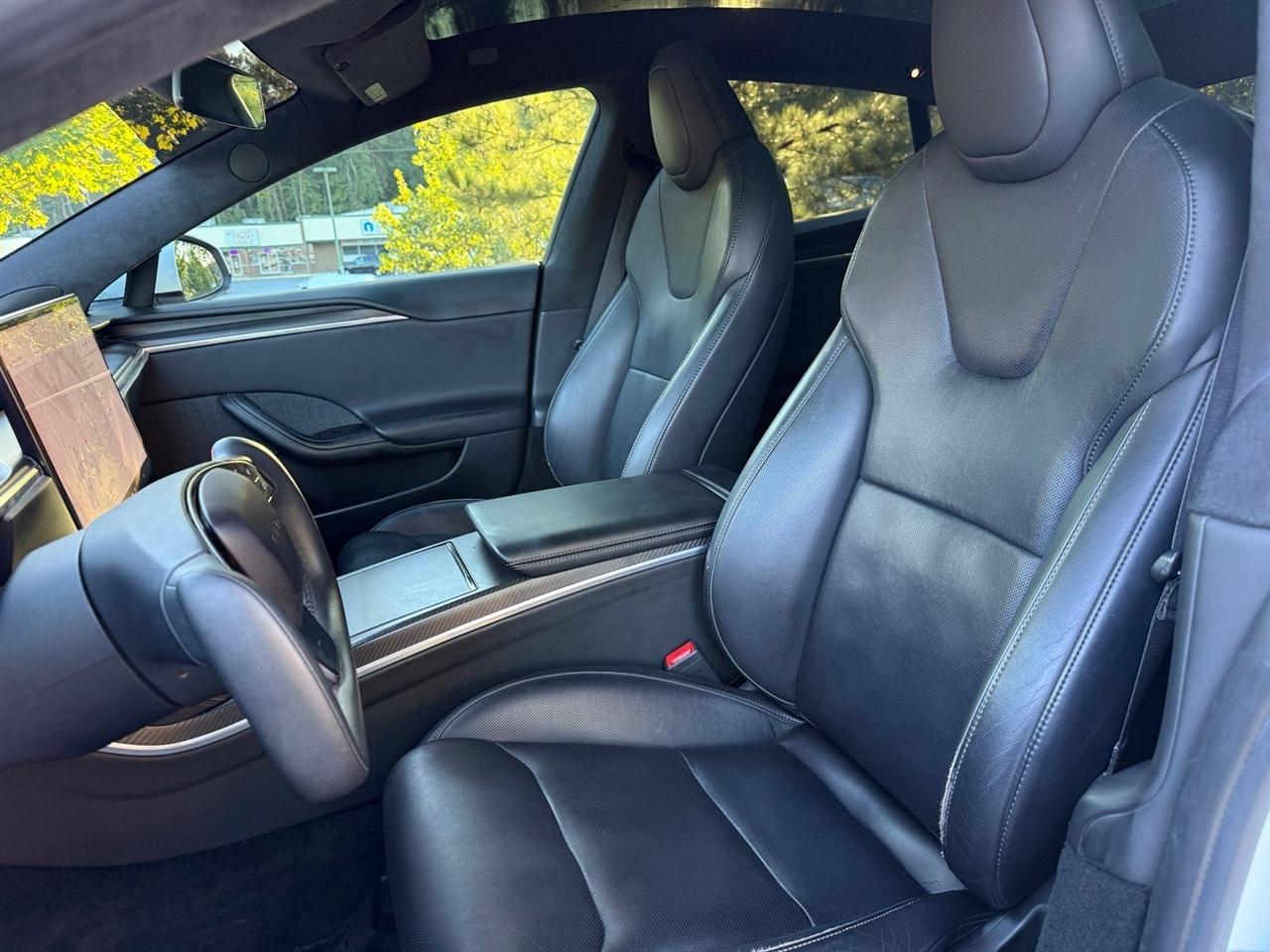 Tesla Model S  2021