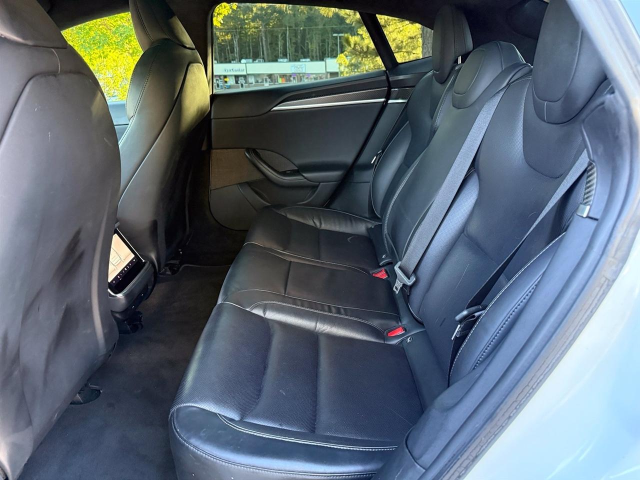 Tesla Model S  2021