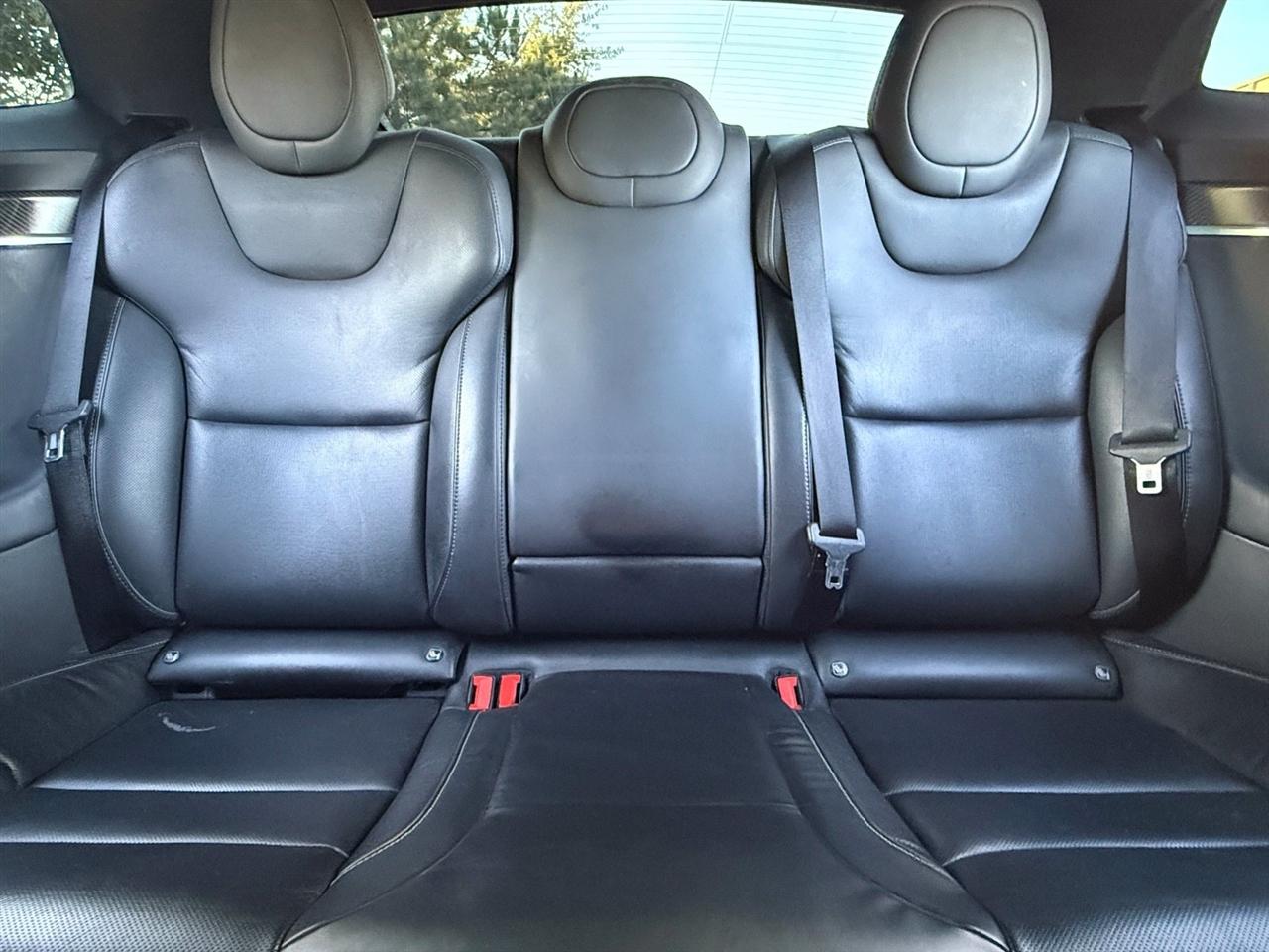 Tesla Model S  2021