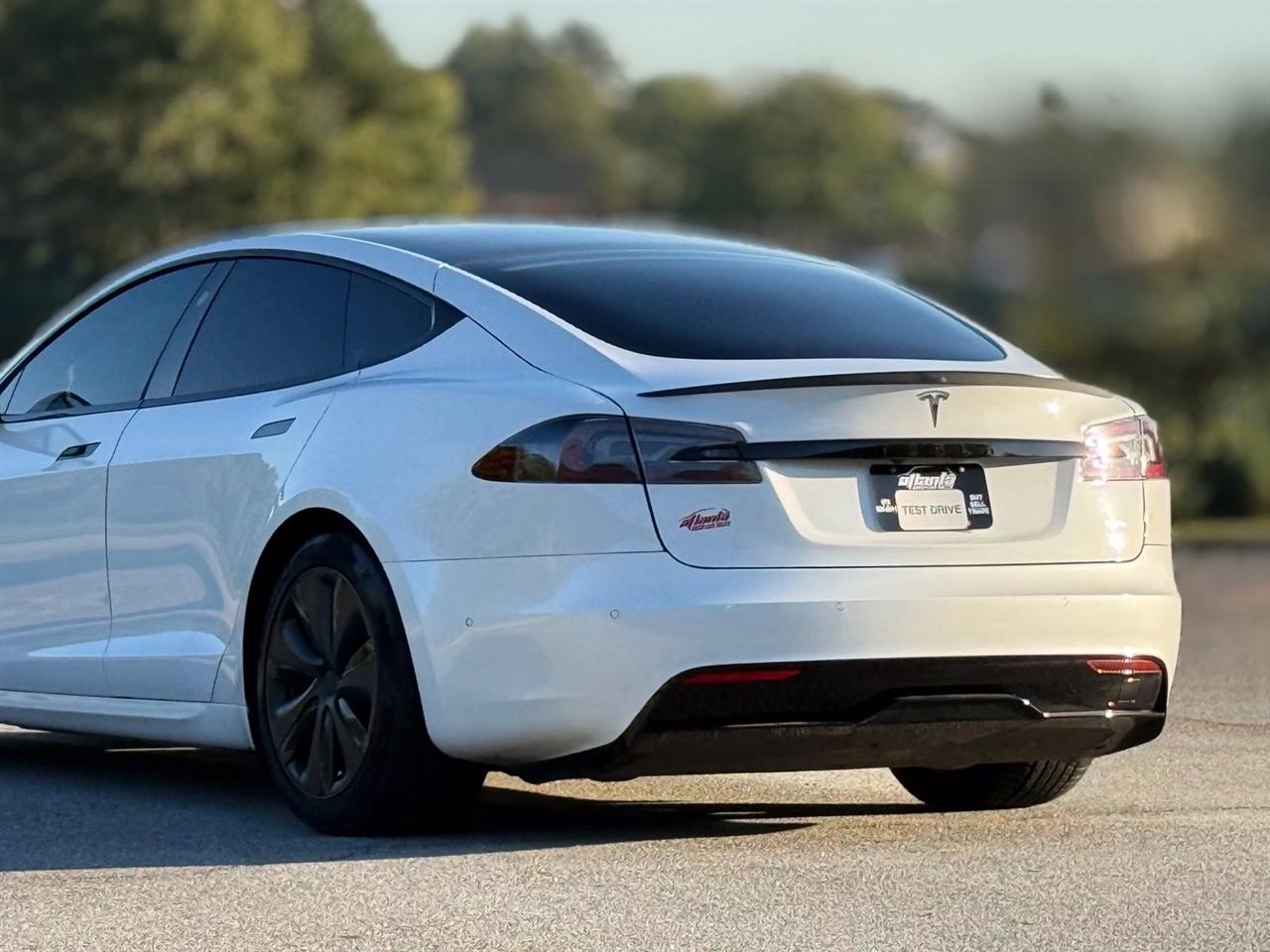 Tesla Model S  2021