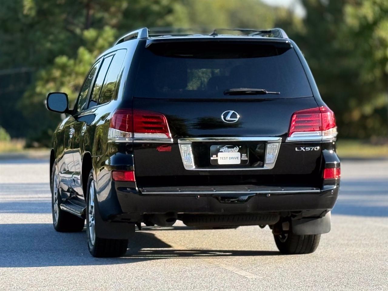 Lexus LX 570  2015