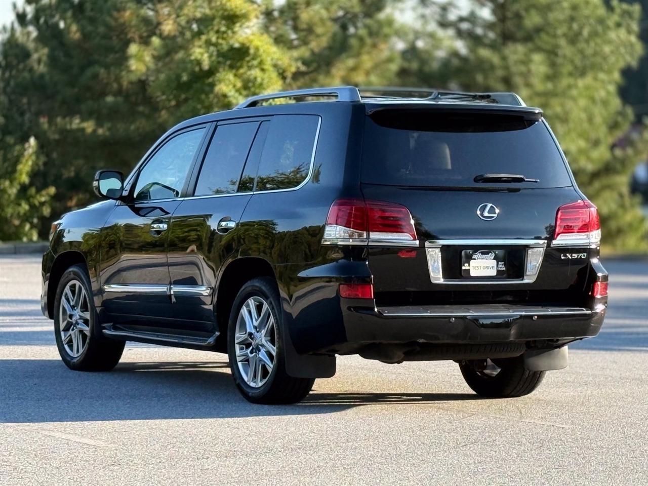 Lexus LX 570  2015