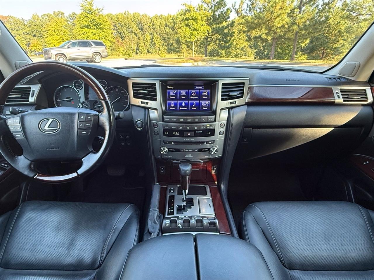 Lexus LX 570  2015