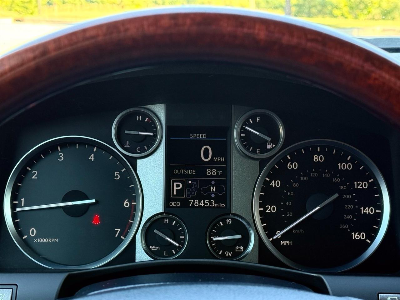 Lexus LX 570  2015
