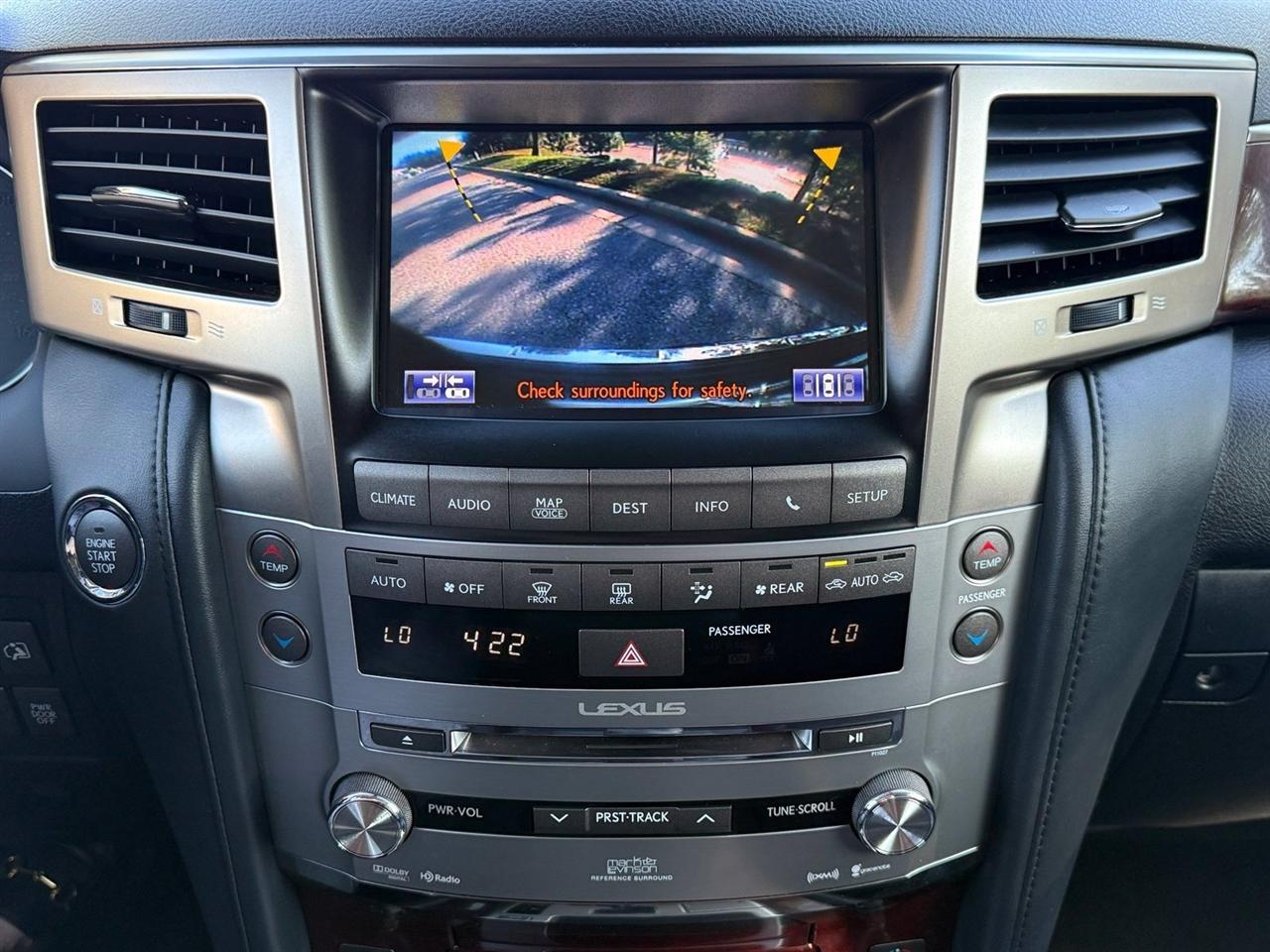 Lexus LX 570  2015