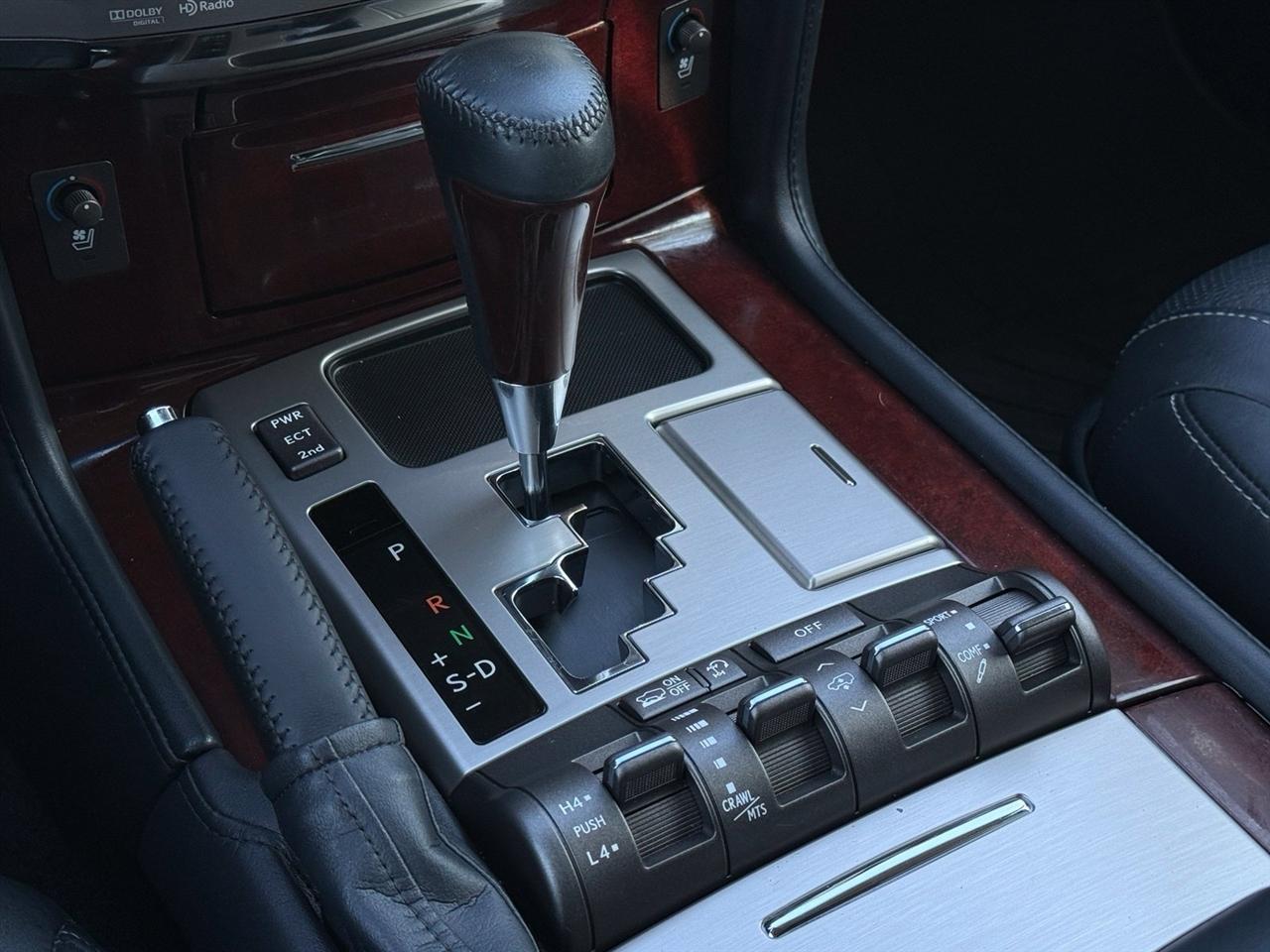 Lexus LX 570  2015