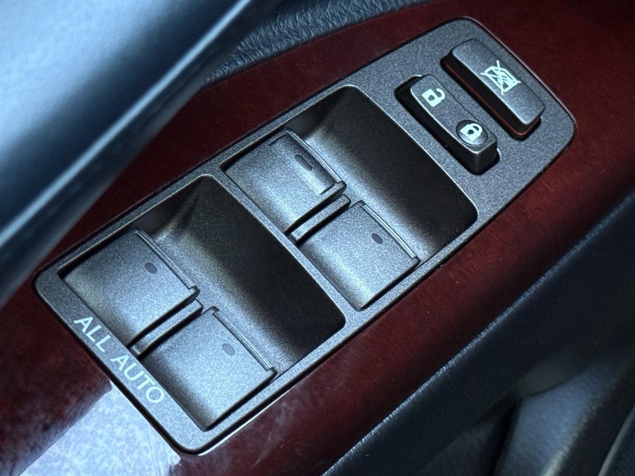 Lexus LX 570  2015