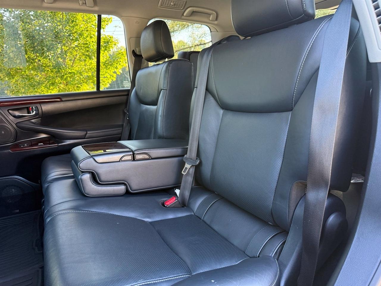 Lexus LX 570  2015