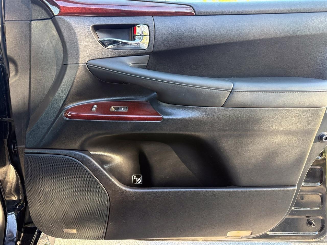Lexus LX 570  2015