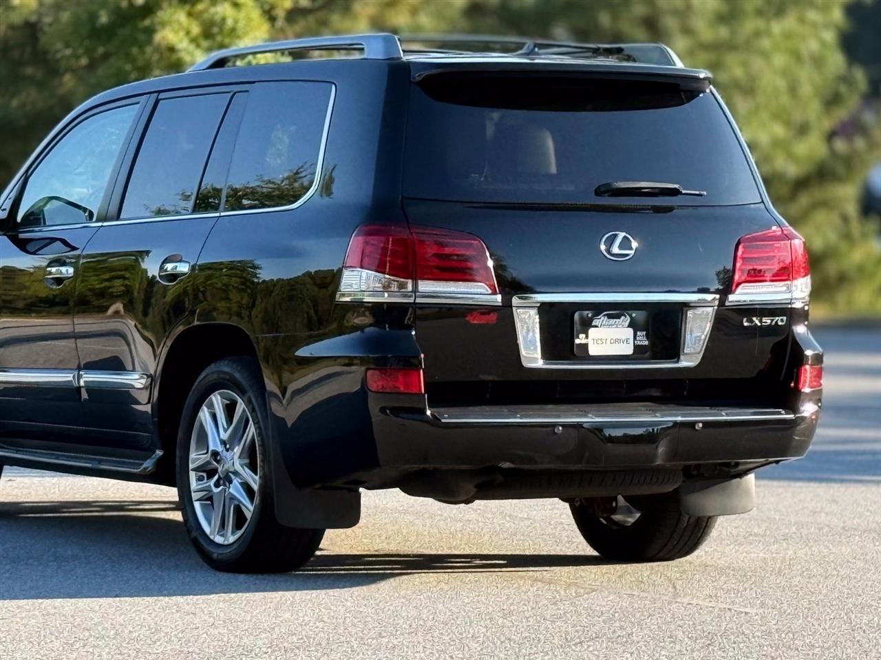 Lexus LX 570  2015