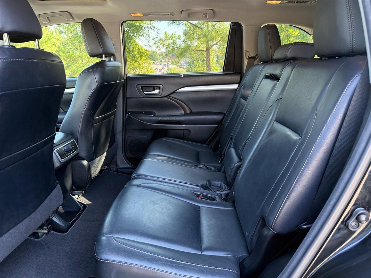 Toyota Highlander  2015