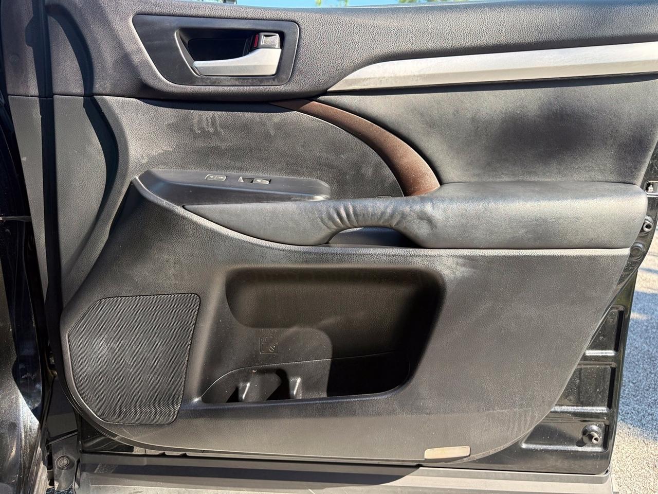 Toyota Highlander  2015