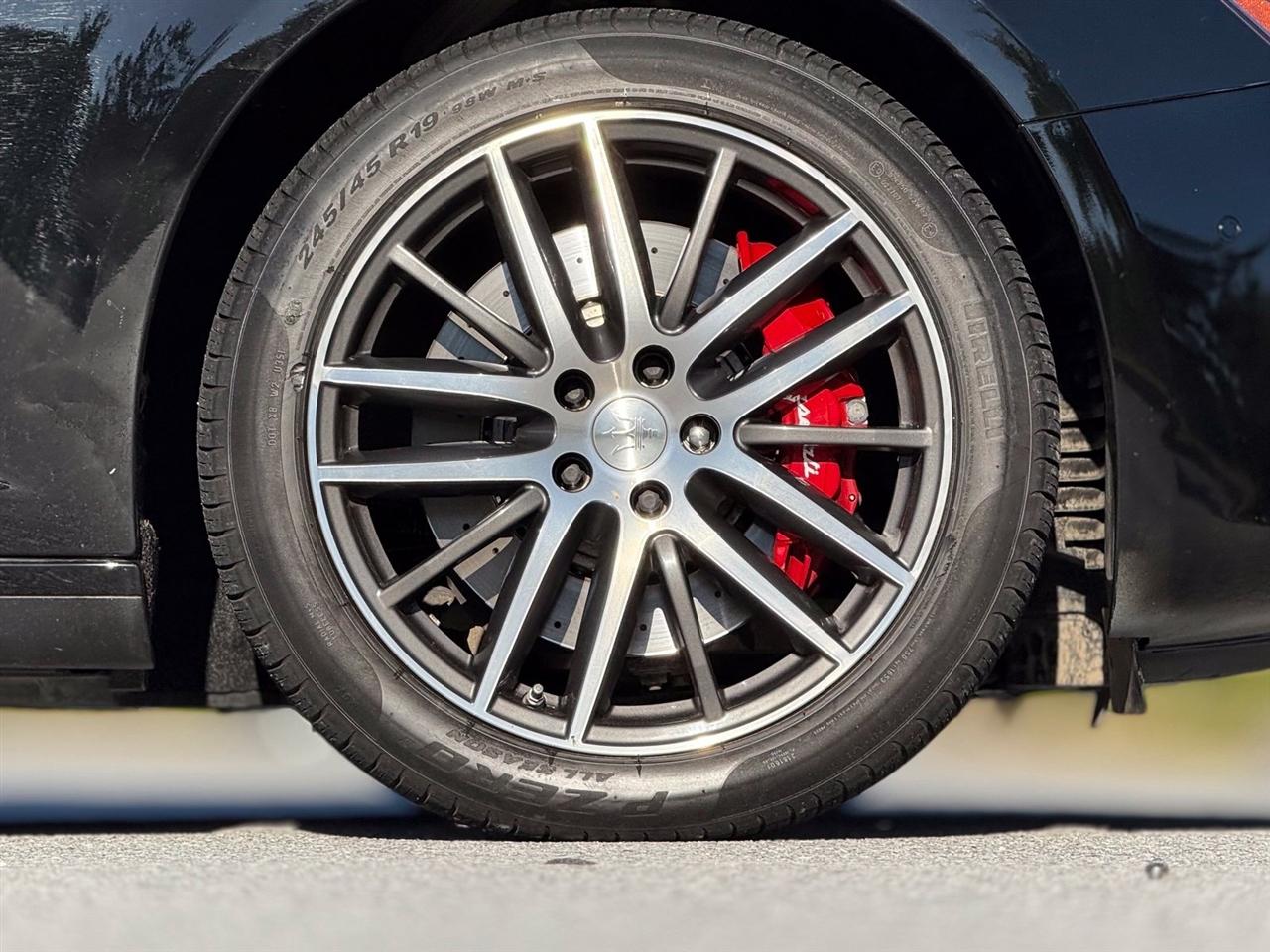Maserati Ghibli  2019