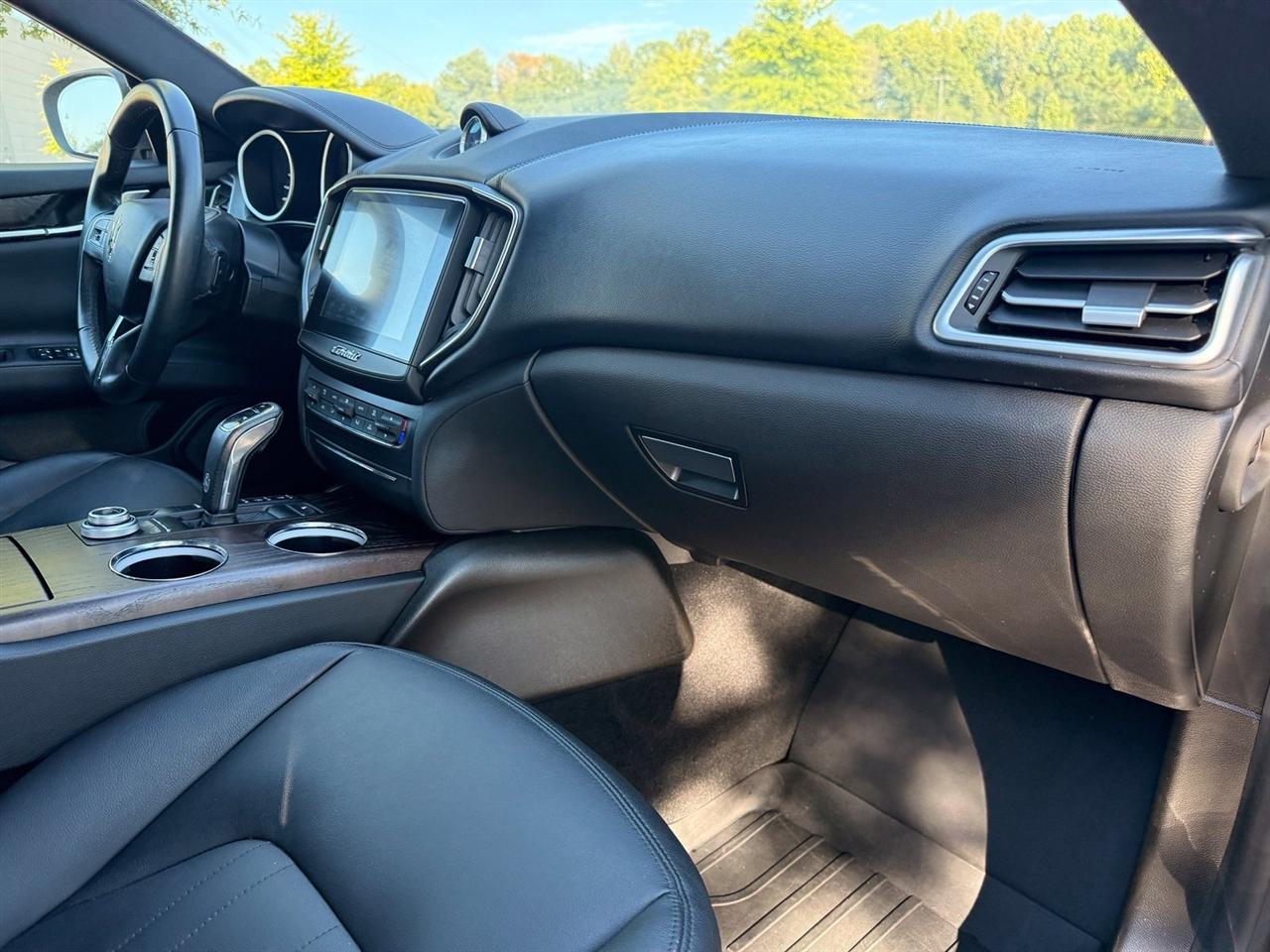 Maserati Ghibli  2019