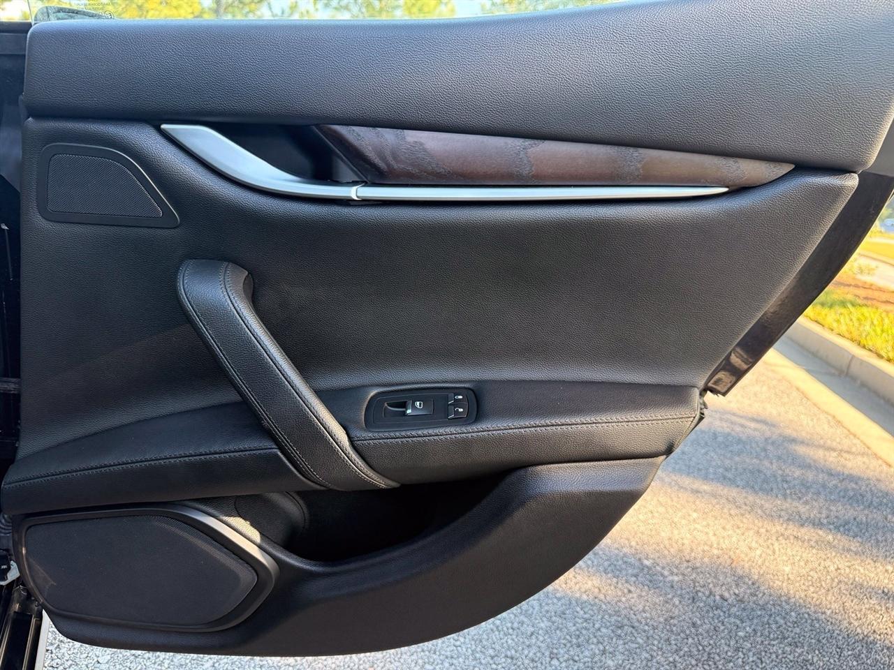 Maserati Ghibli  2019