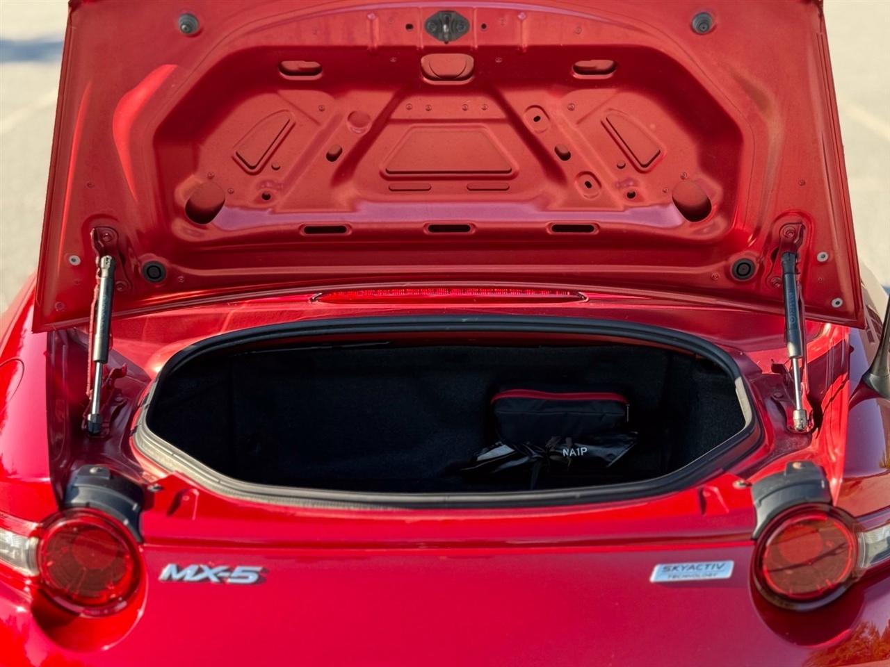 Mazda MX-5 Miata  2016