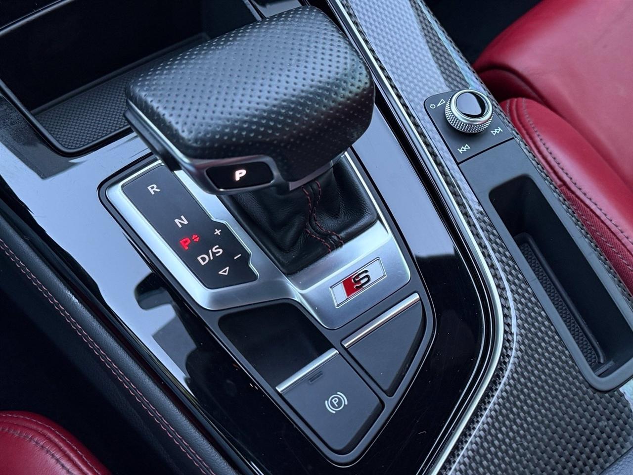 Audi S5 photo 31
