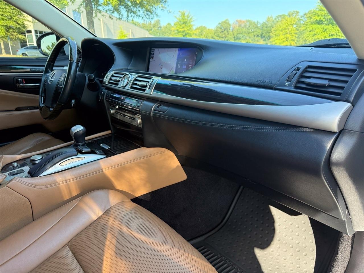 Lexus LS  2017