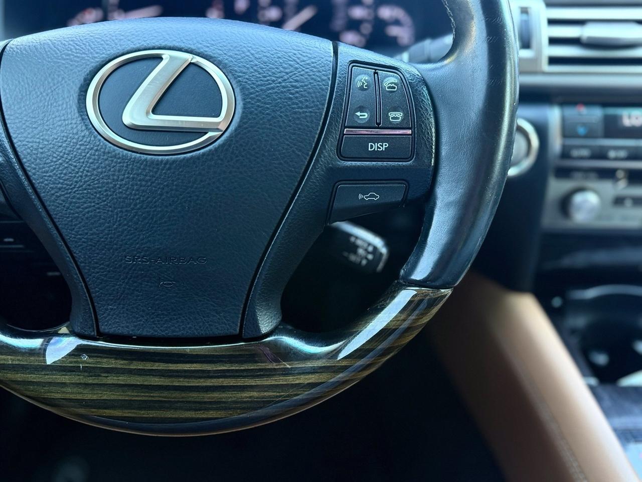Lexus LS  2017