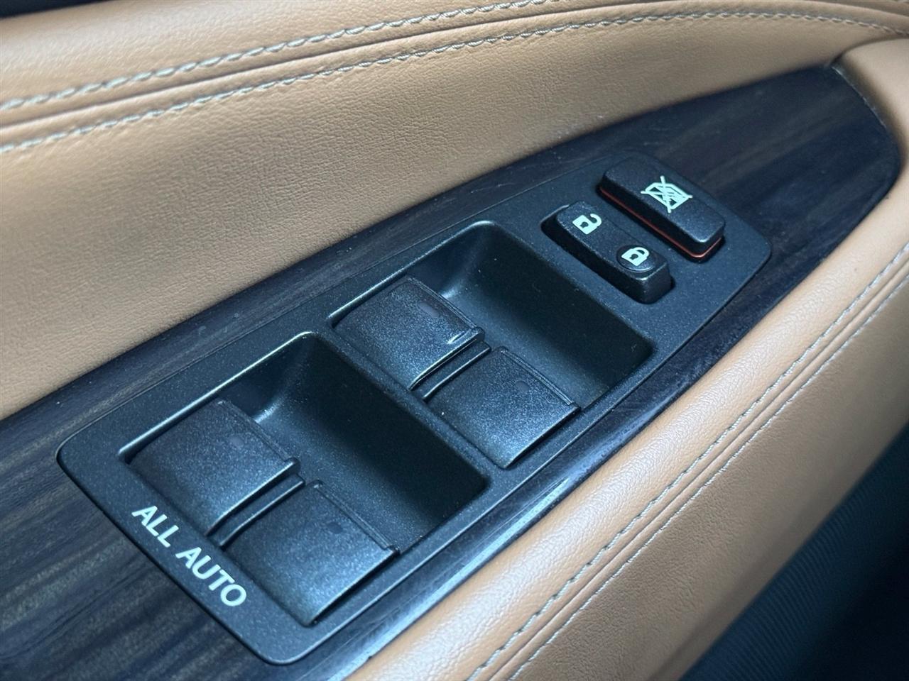 Lexus LS  2017