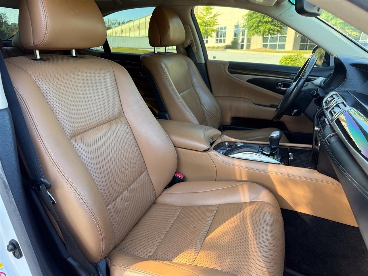 Lexus LS  2017