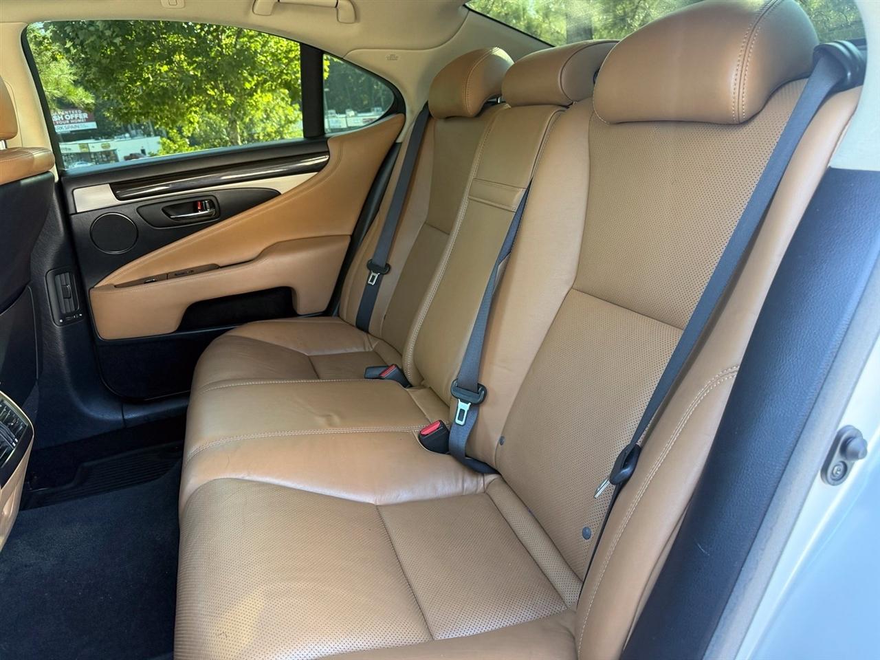 Lexus LS  2017