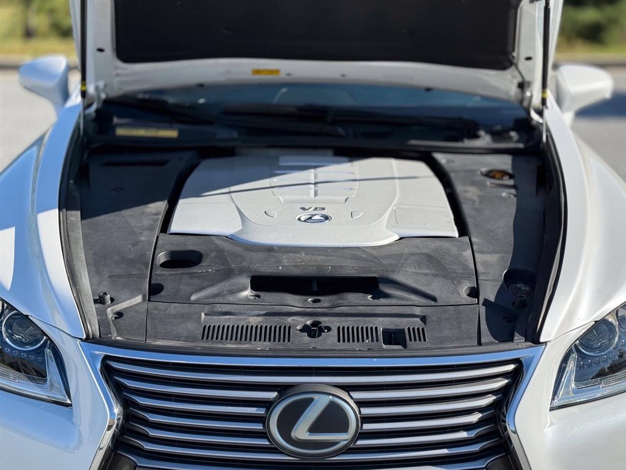 Lexus LS  2017