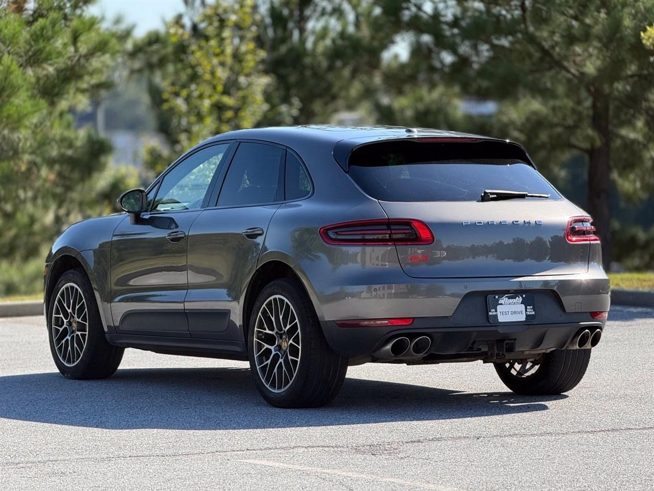 Porsche Macan  2015
