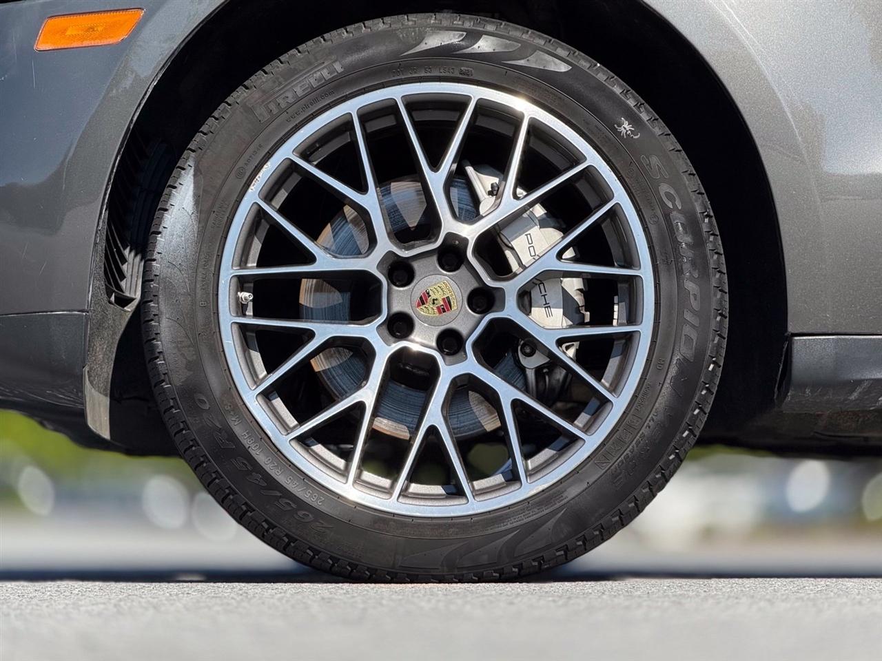 Porsche Macan  2015