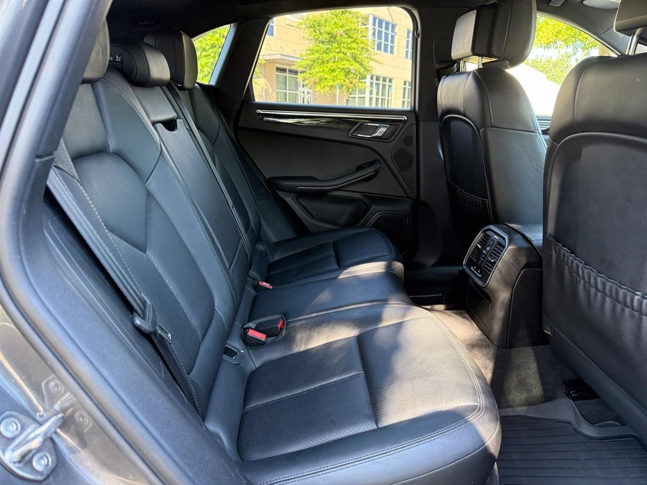Porsche Macan  2015