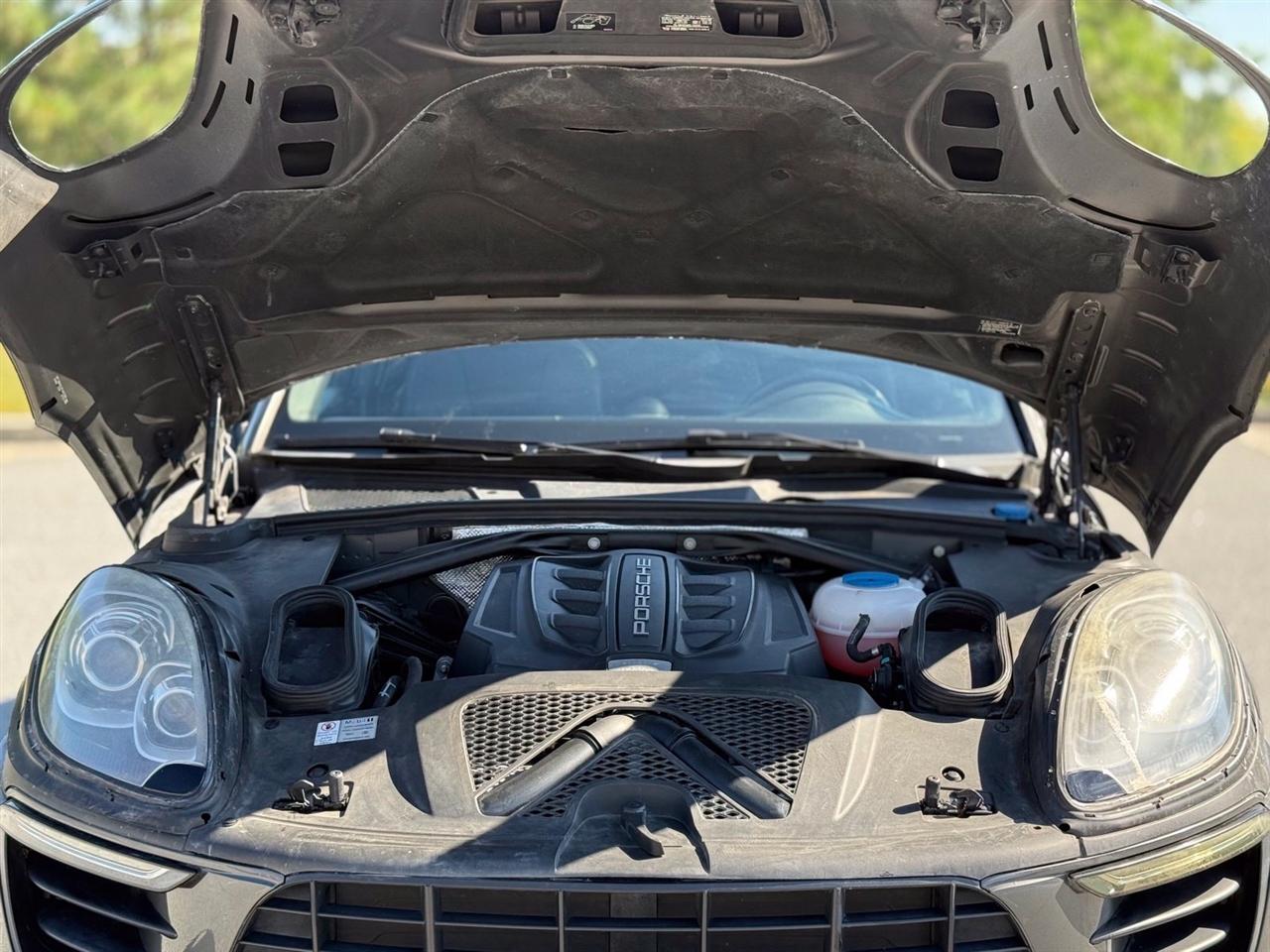 Porsche Macan  2015