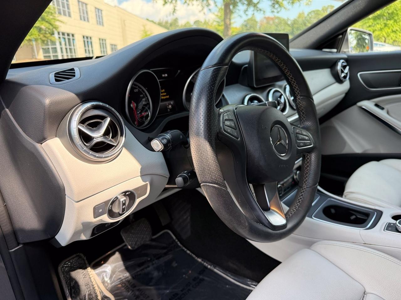 Mercedes-Benz CLA  2017