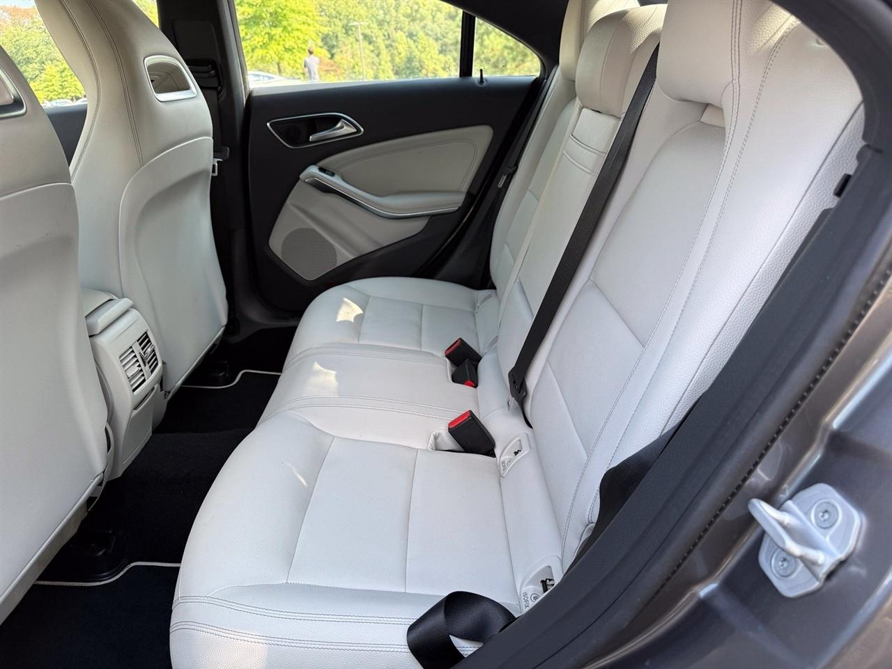 Mercedes-Benz CLA  2017