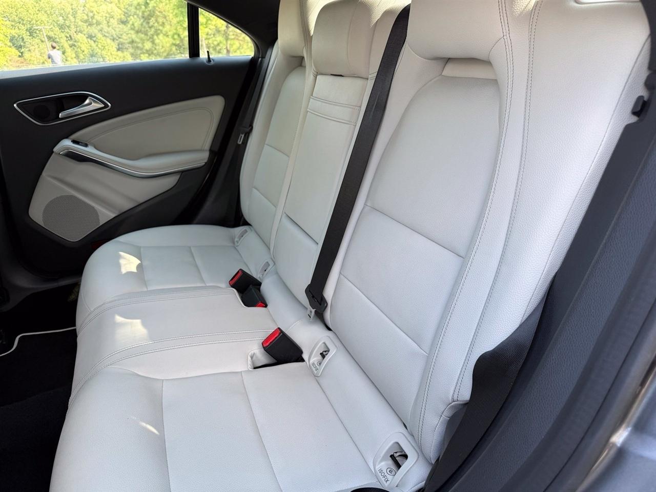Mercedes-Benz CLA  2017