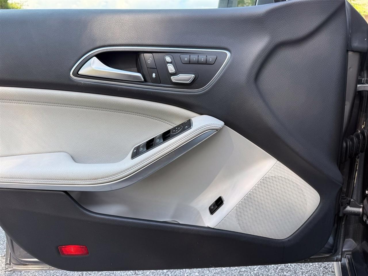 Mercedes-Benz CLA  2017