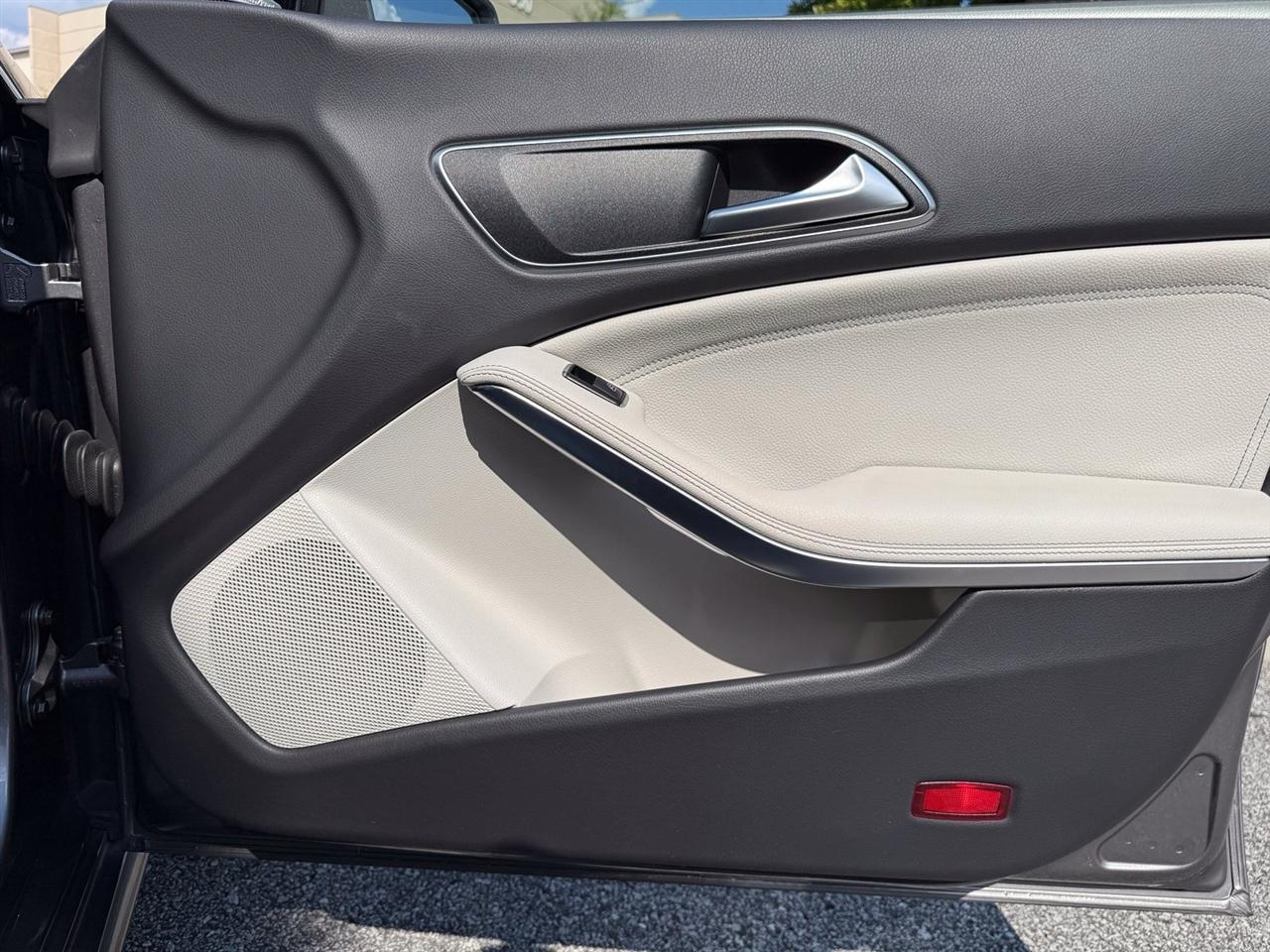 Mercedes-Benz CLA  2017