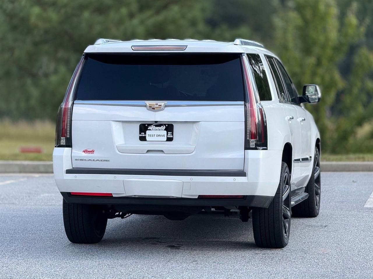 Cadillac Escalade  2016