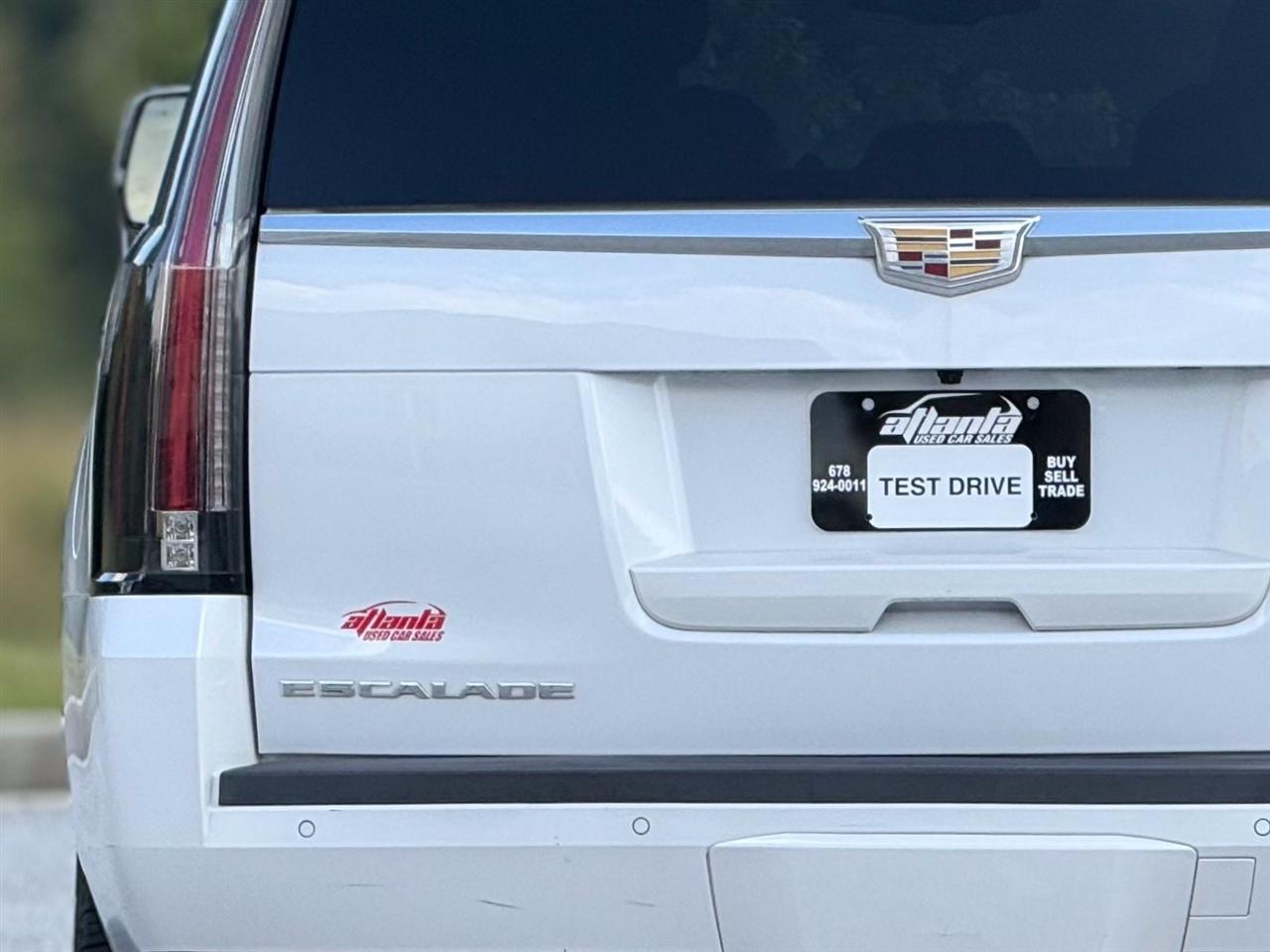 Cadillac Escalade  2016