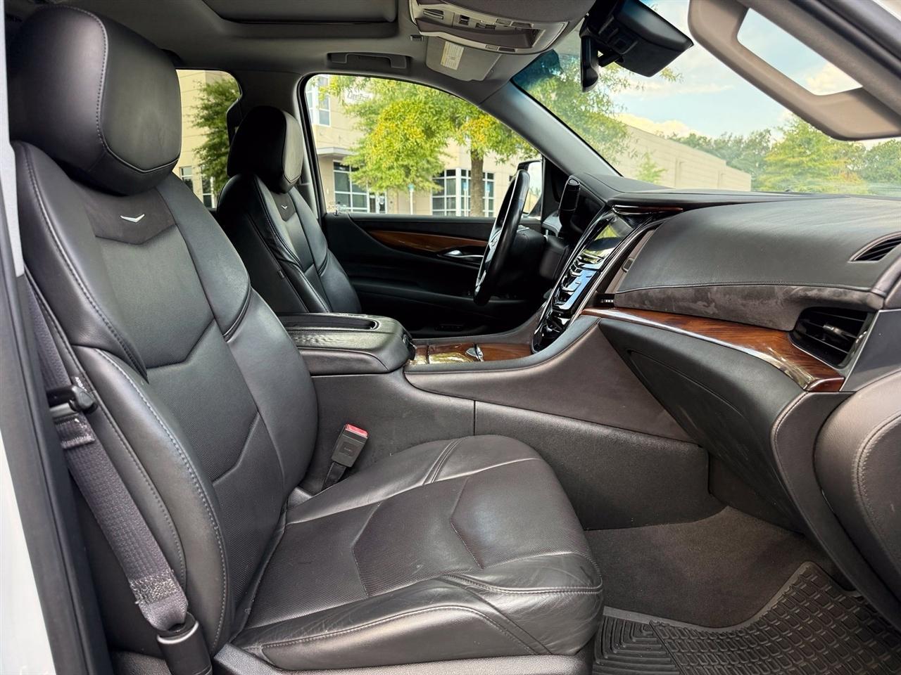 Cadillac Escalade  2016