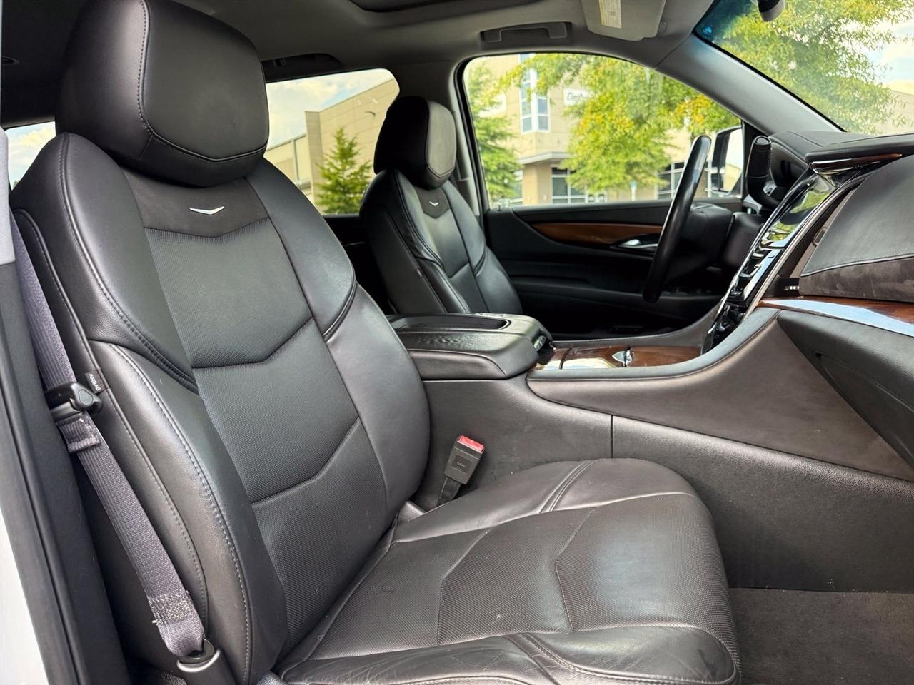 Cadillac Escalade  2016