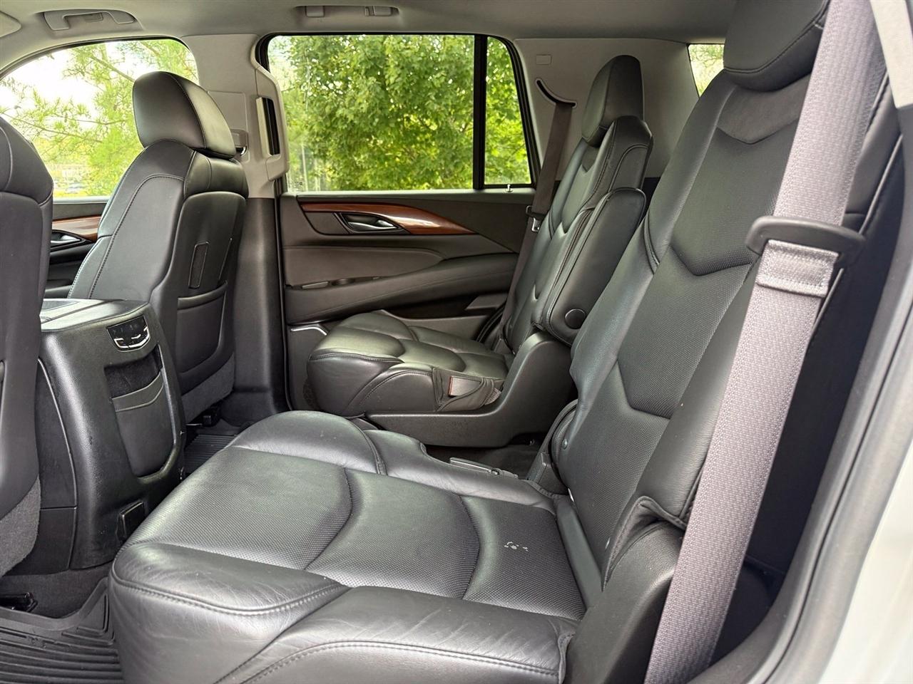 Cadillac Escalade  2016