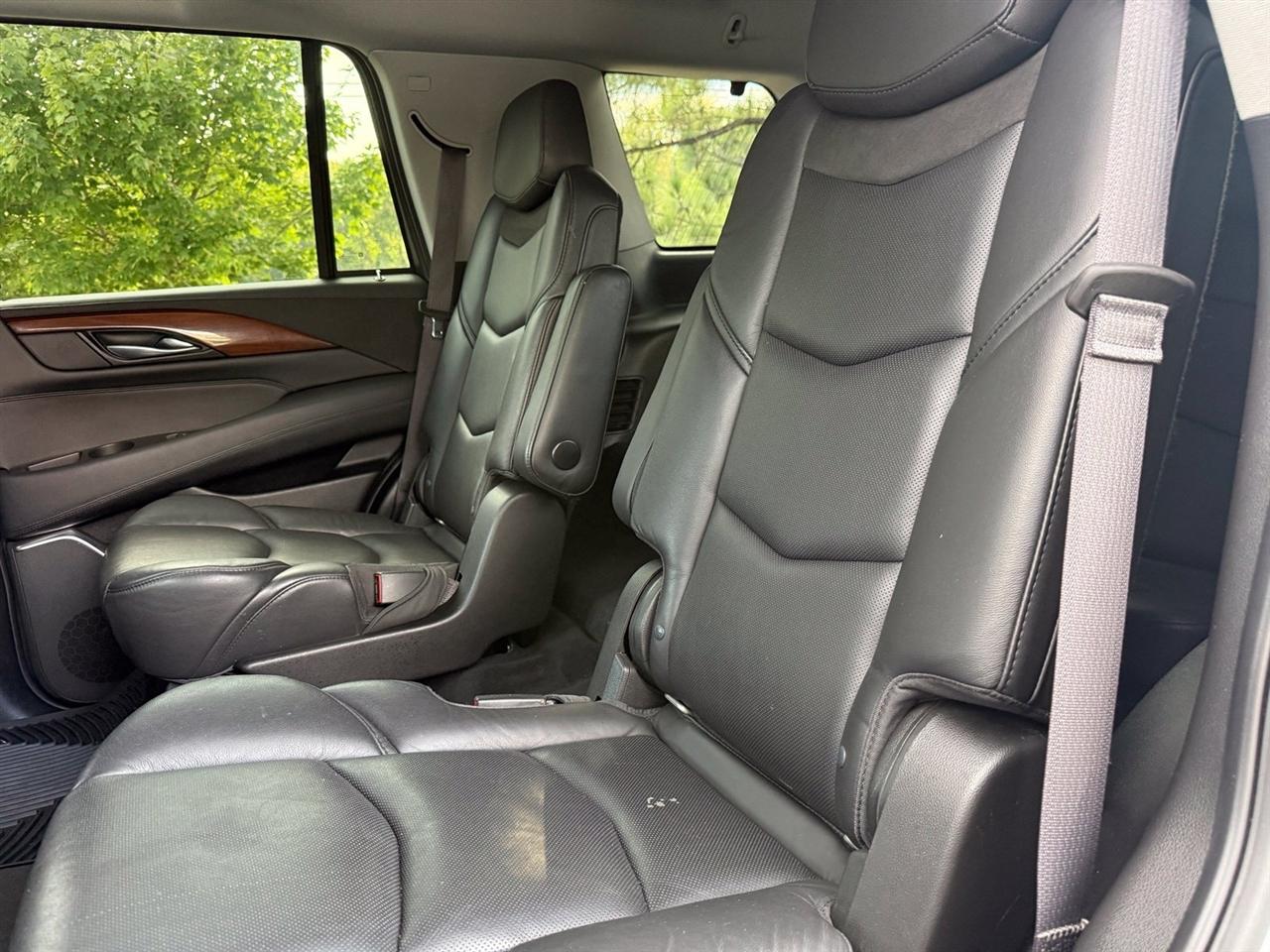 Cadillac Escalade  2016