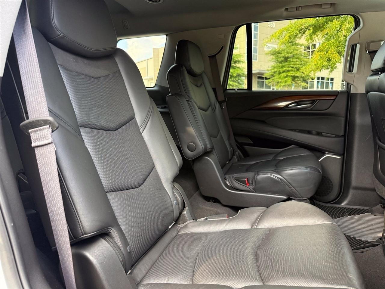 Cadillac Escalade  2016