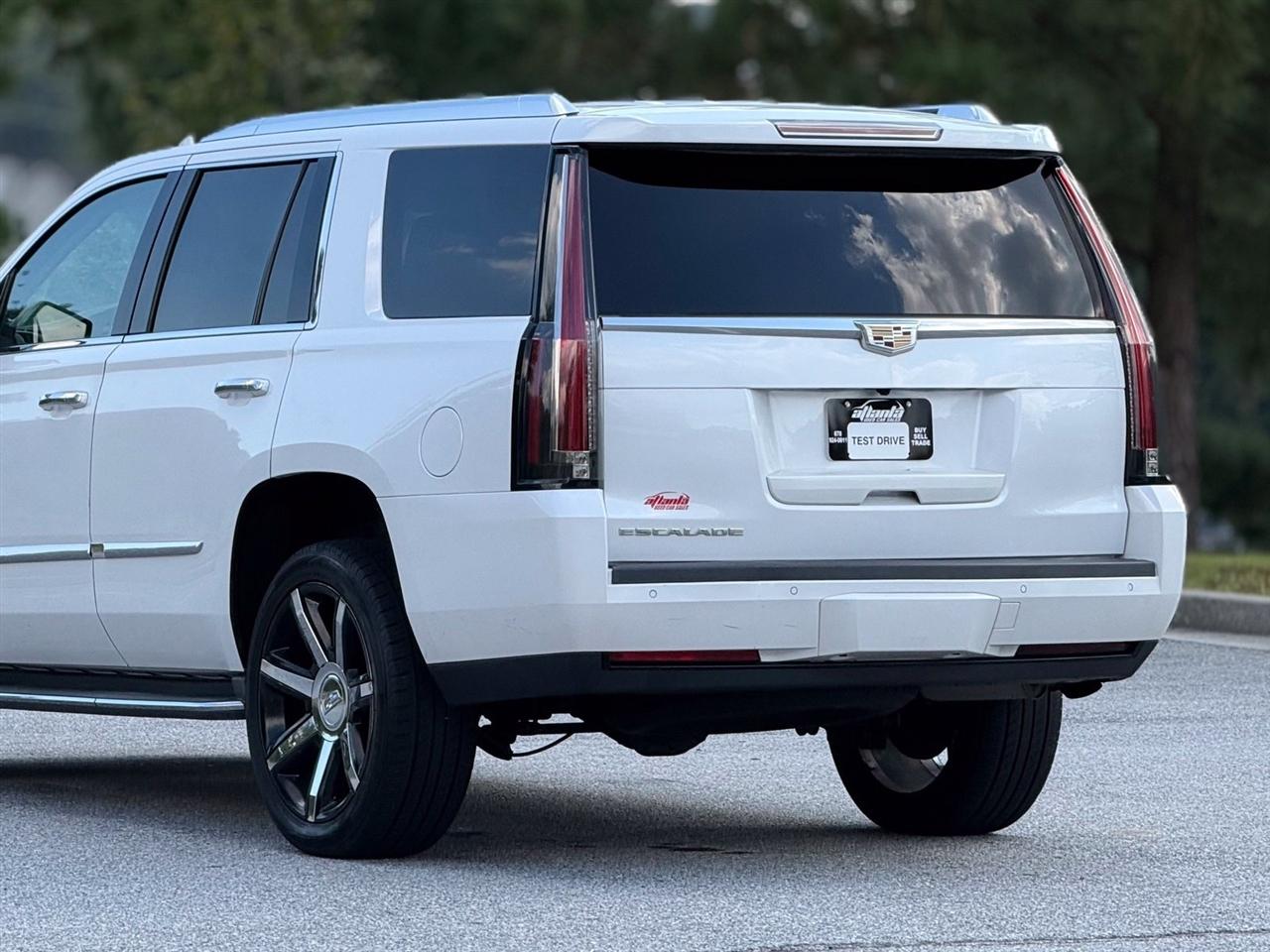 Cadillac Escalade  2016