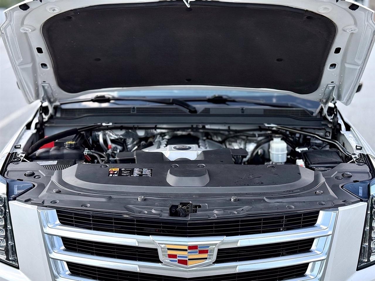 Cadillac Escalade  2016
