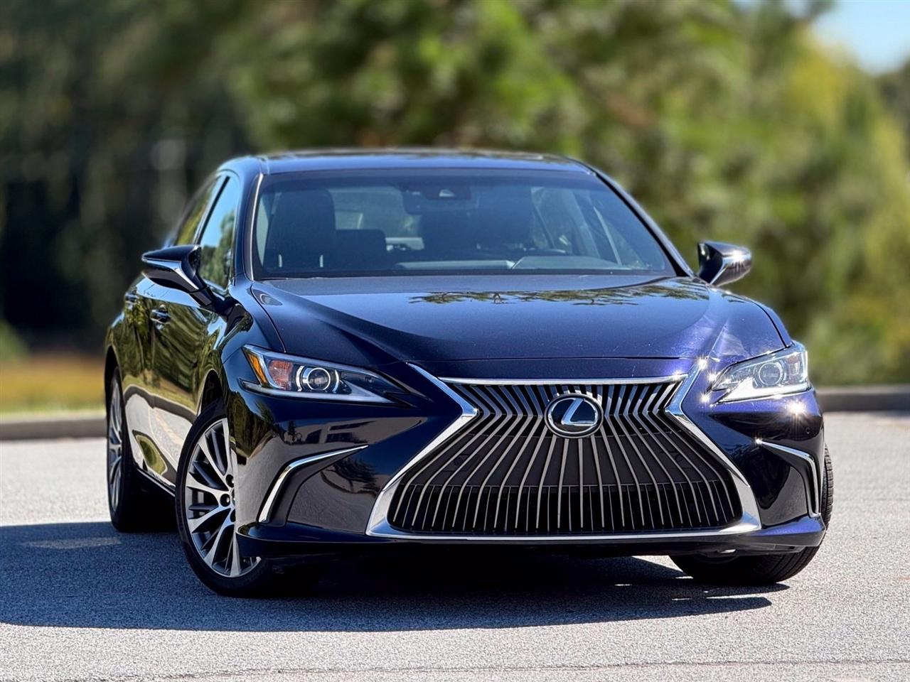 Lexus ES  2019