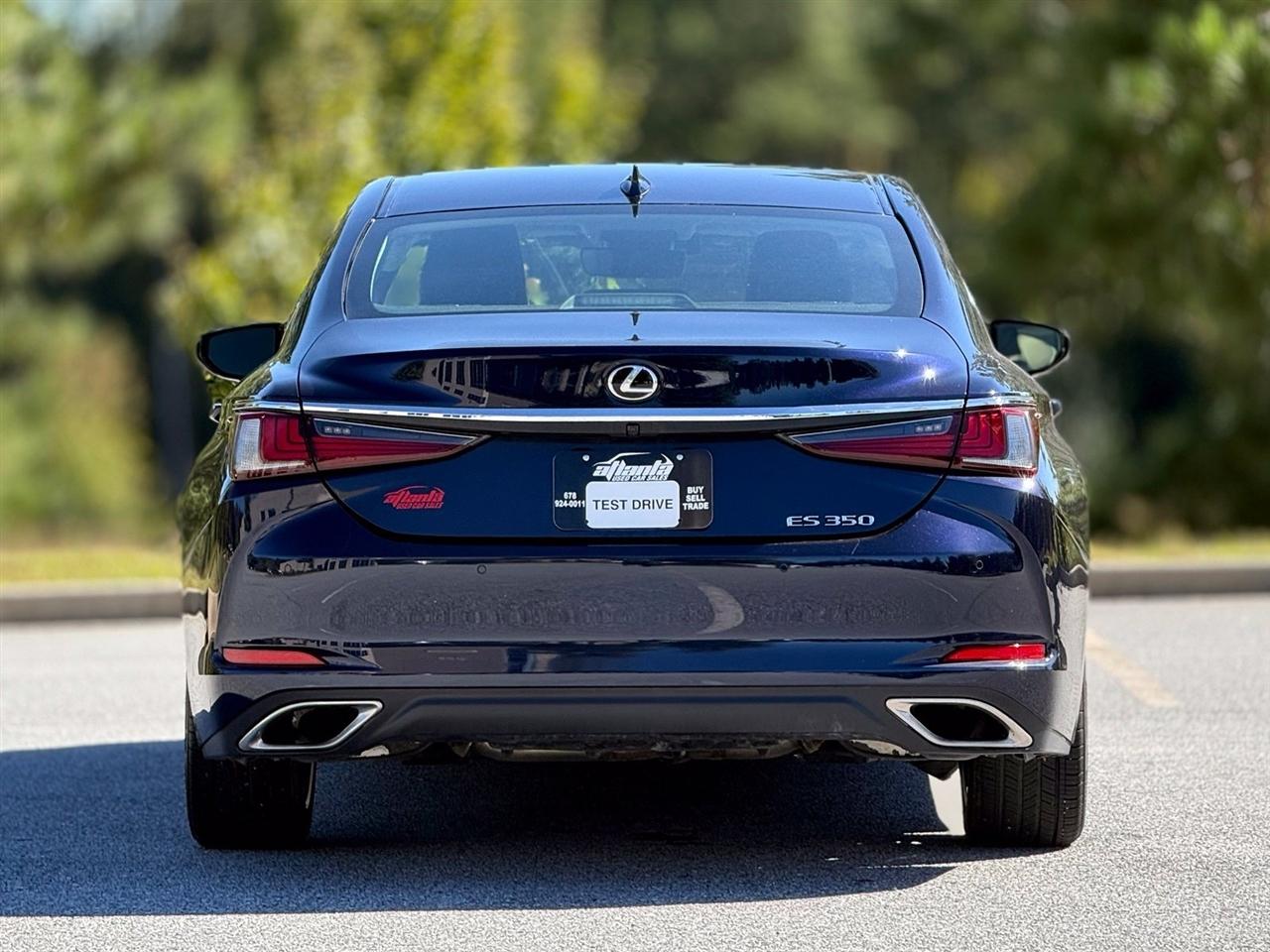 Lexus ES  2019