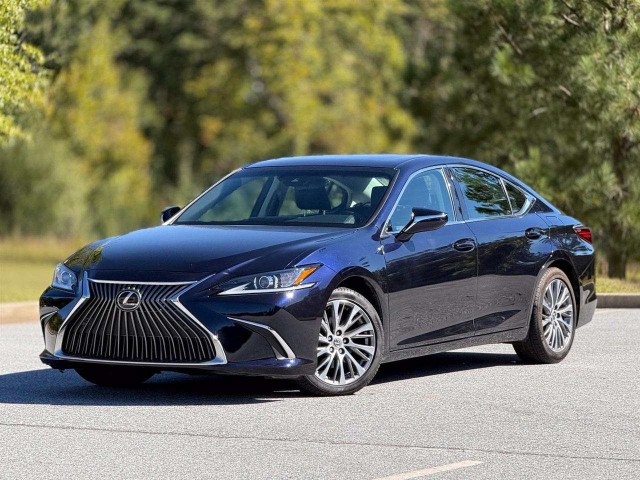 Lexus ES  2019