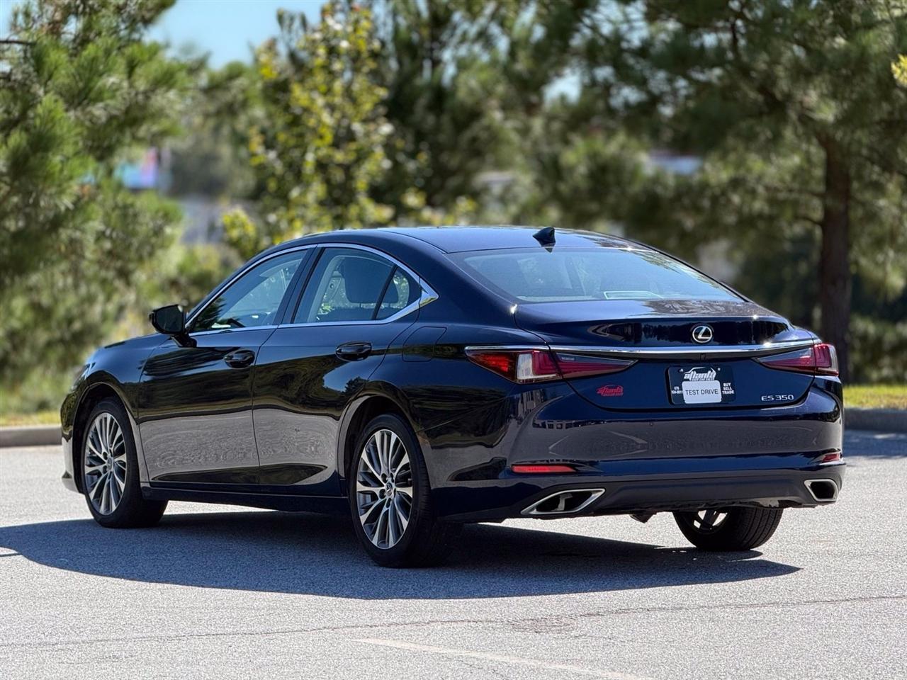 Lexus ES  2019