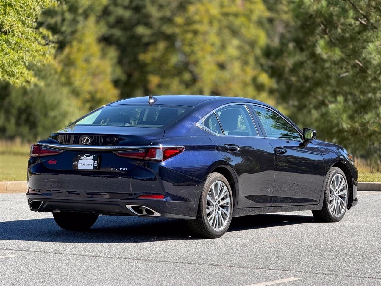 Lexus ES  2019